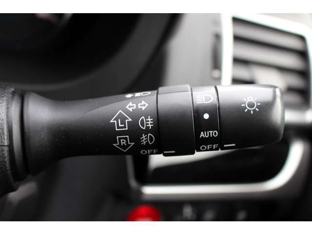 �I�[�g���C�g