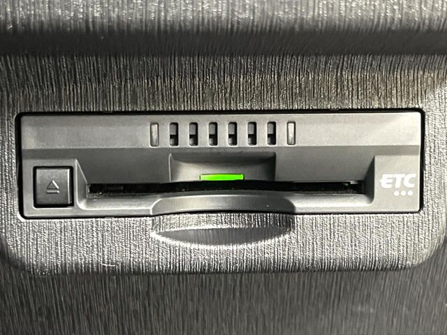 【ETC】高速道路の料金所をストレスなく通過!話題のスポットやサービスエリアに多い「スマートIC」利用時は必須のアイテムです。当店でセットアップを実施、ご納車当日からすぐにご利用いただけます!