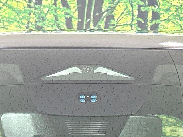 �y�z���_�Z���V���O�z���s���ɑO���̎ԗ�����F�����A�Փ˂������Ȏ��͌x��ƃu���[�L�ŏՓˉ���Ɣ�Q�y�����A�V�X�g�B�����S�Ƀh���C�u�����y���݂��������܂��B