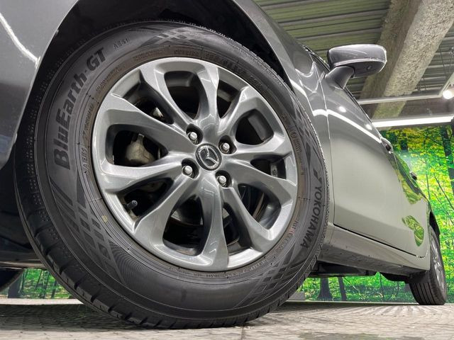 �y����15�C���`�A���~�z�C�[���z�O�ςɃ}�b�`���������A���~�z�C�[���𑕒����Ă���܂��B�e��ЊO�A���~�z�C�[����A�X�^�b�h���X�^�C�����戵�����Ă���܂��B���񂲑��k����������