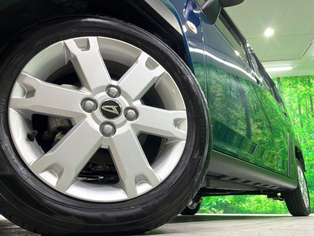 �y����15�C���`�A���~�z�C�[���z�O�ςɃ}�b�`���������A���~�z�C�[���𑕒����Ă���܂��B�e��ЊO�A���~�z�C�[����A�X�^�b�h���X�^�C�����戵�����Ă���܂��B���񂲑��k����������