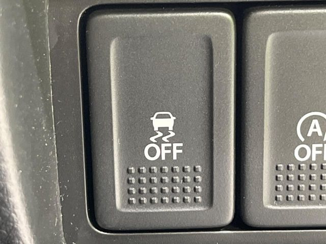 �y������h�~���u�z�ԗ��̉���������m����ƁA�����I�Ɏԗ��̐i�s������ۂ悤�Ɏԗ��𐧌䂵�܂��B�J�̓��ȂǊ���₷���H�ʏ󋵂ł����S�ȉ^�]���\�ł��B