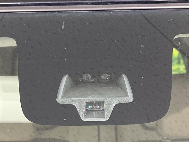 �y�X�Y�L �Z�[�t�e�B�T�|�[�g�z���s���ɑO���̎ԗ�����F�����A�Փ˂������Ȏ��͌x��ƃu���[�L�ŏՓˉ���Ɣ�Q�y�����A�V�X�g�B�����S�Ƀh���C�u�����y���݂��������܂��B