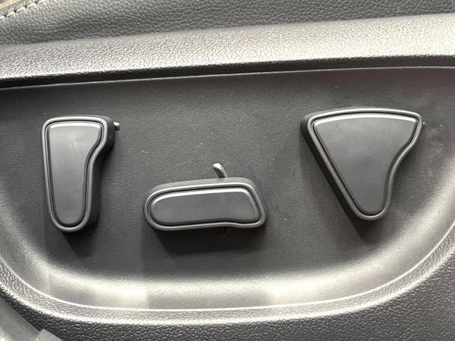 �y�p���[�V�[�g�z�X�C�b�`��ŊȒP�ɃV�[�g�̔��������\!�d��������͂�����܂���!���K�ȃV�[�g�|�W�V�����ɃZ�b�g���āA���K�ȃh���C�u�����y���݂��������B