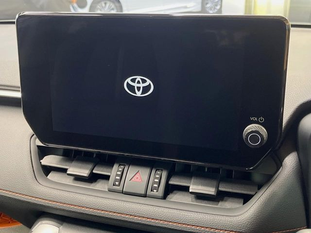 【10.5インチ ディスプレイオーディオ】大画面のディスプレイはAppleCarPlayやAndroidAutoが利用可能。大きな画面でスマホナビアプリ等が利用いただけます♪