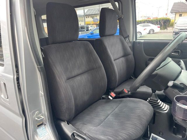 �^�]�ȃV�[�g���͎g�p�������Ȃ��A�ǍD�ȏ�ԂƂȂ��Ă��܂��B���J�Ɏg���Ă������Ƃ��悭�킩��܂��ˁB