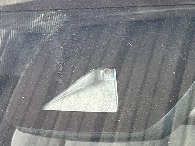 �y�g���^�Z�[�t�e�B�Z���X�z���s���ɑO���̎ԗ�����F�����A�Փ˂������Ȏ��͌x��ƃu���[�L�ŏՓˉ���Ɣ�Q�y�����A�V�X�g�B�����S�Ƀh���C�u�����y���݂��������܂��B