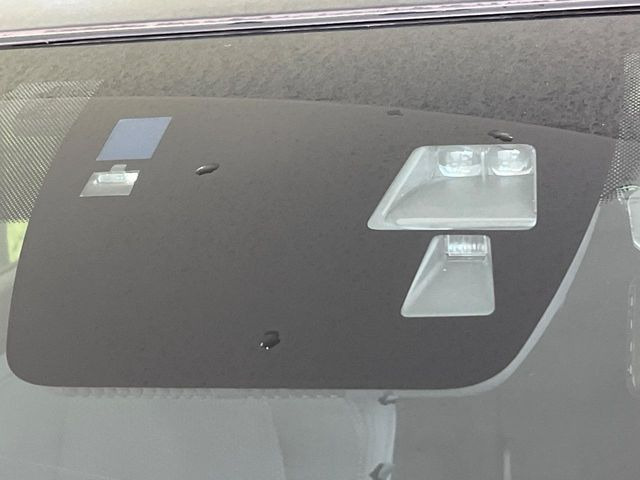 �y�X�}�[�g�V�e�B�u���[�L�T�|�[�g�z�ᑬ���s���ɑO���̎ԗ�����F�����A�Փ˂������Ȏ��͌x��ƃu���[�L�ŏՓˉ���Ɣ�Q�y�����A�V�X�g�B�����S�Ƀh���C�u�����y���݂��������܂��B