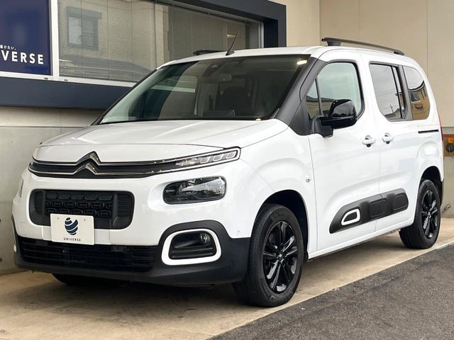 �������t�т̕ۏ؂̑��A���S�̍Œ�3�N�E���s�������ۏ�(�L��)�����p�ӁB�A���Ԃ����S���Ă��y���݂���������l�A�ۏؓ��e���[���͂������A�����_��&�I�C�������⃍�[�h�T�[�r�X���t�т��Ă���܂��B