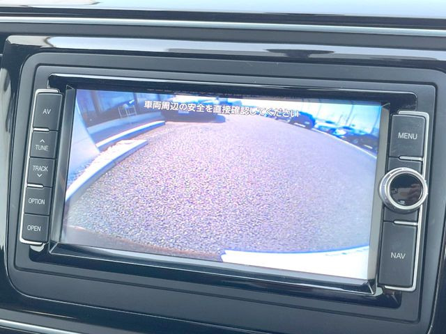 ●バックカメラ:便利な【バックカメラ】で安全確認もできます。駐車が苦手な方にもオススメな便利機能です。