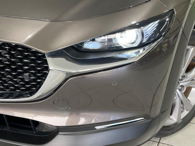 �yLED�w�b�h���C�g�z���V����ԑ��s�����ǍD�Ȏ��E���m�ۂ����S���ĉ^�]�ł��鍂�P�xLED�w�b�h���C�g�𑕔�!�_�����x�������A����d�͂��}�����Ă��܂��B