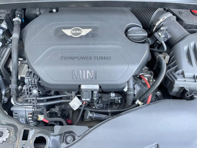 �����X�ł́A�e���[�J�[�̐�p�f�f�e�X�^�[�𓱓��B���Ǝ��i�����e�N�j�J���X�^�b�t���풓���Ă���܂��̂ŁA������̍ۂɂ����S���Ă����p���������܂��B