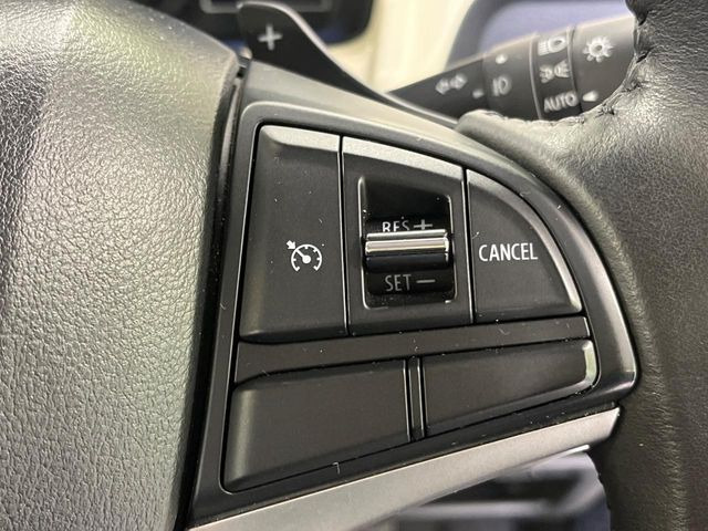 �y�N���[�Y�R���g���[���z�������H�����N���N���s�B�A�N�Z���𗣂��Ă���葬�x�ő��s���ł��A�������^�]���̕��S���y��!�����E�������ȒP�ȃX�C�b�`����Œ����ł��܂��B