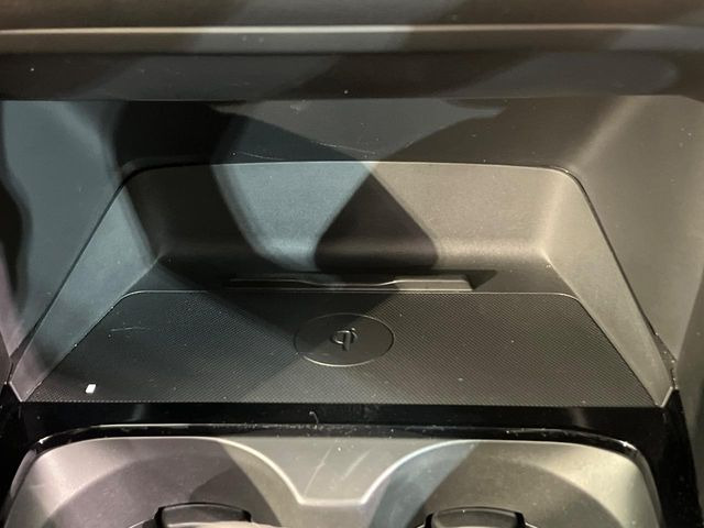 �y���������[�d�z���C�����X�ŏ[�d!�Ή��@���u�������ŏ[�d���ł���̂ŃR�[�h�ŃS�`���S�`�����܂����