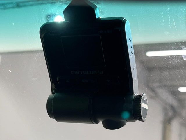 �y�h���C�u���R�[�_�[�z�h���C�u���R�[�_�[����!���s���͂������A������^�]�⎖�̂ɑ��������ہA�f���ŋL�^���A����̃��X�N�ɔ����܂��B���L�^�pSD�J�[�h�͂��q�l�����g�ł��������������K�v������܂��B