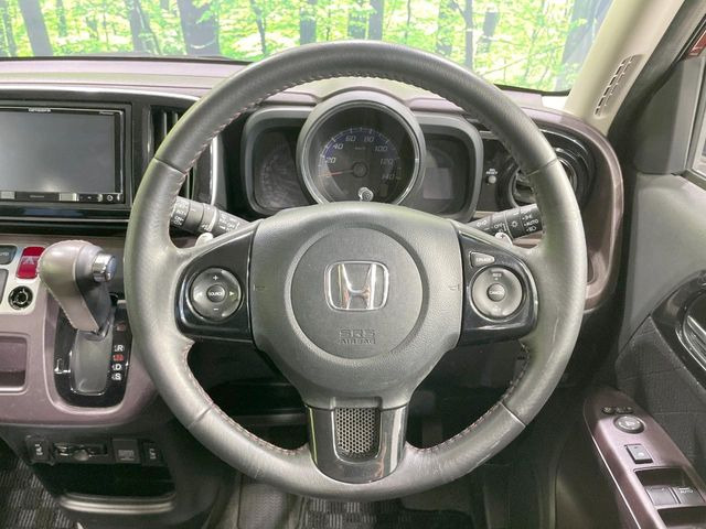 �y�����v�����X�e�A�����O�z�㎿�Ȋv���g�p���邱�ƂŁA��ɂ����������݂ƂĂ��^�]���₷���n���h���ł���