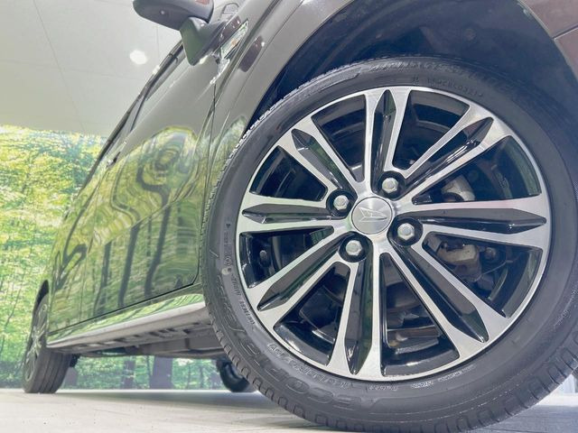 �y14�C���`�A���~�z�C�[���z�O�ςɃ}�b�`�����A���~�z�C�[���𑕒����Ă���܂��B�e��A���~�z�C�[����A�X�^�b�h���X�^�C�����戵�����Ă���܂��B���񂲑��k����������