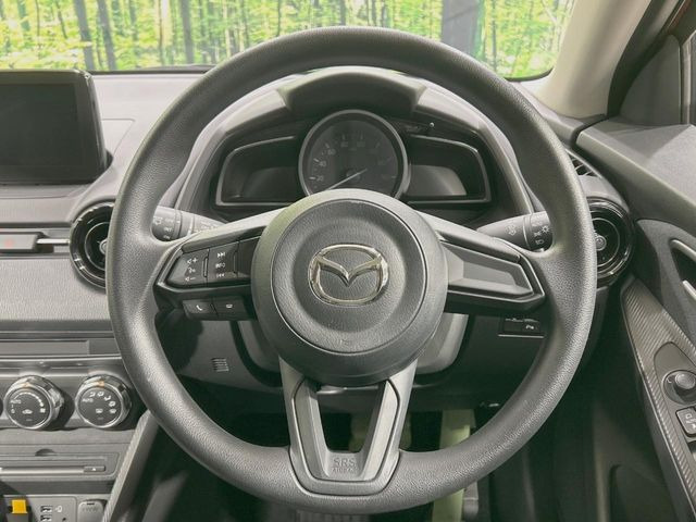 �y�����v�����X�e�A�����O�z�㎿�Ȋv���g�p���邱�ƂŁA��ɂ����������݂ƂĂ��^�]���₷���n���h���ł���