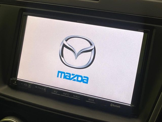 �y�����i�r�z�l�C�̏����i�r�𑕔����Ă���܂��B�i�r�̎g���₷���͂������A�I�[�f�B�I�@�\���[��!�L�����v�◷�s�͂������A�ʋ΂┃�����ȂǕ��i�̃h���C�u���y�����Ȃ�͂���