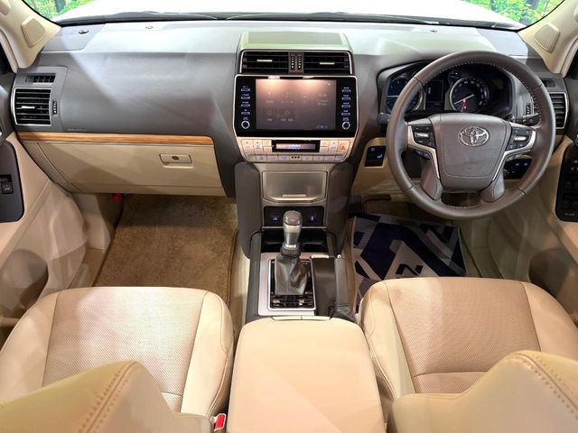 グループ総在庫数約30,000台!!全国の系列店からメーカー・車種問わずご紹介出来るので、あなたにピッタリのお車が見つかるはずです♪まずはお問い合わせ下さい☆