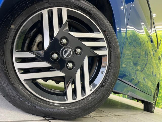 �y����14�C���`�A���~�z�C�[���z�O�ςɃ}�b�`���������A���~�z�C�[���𑕒����Ă���܂��B�e��ЊO�A���~�z�C�[����A�X�^�b�h���X�^�C�����戵�����Ă���܂��B���񂲑��k����������