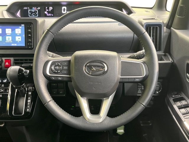 �y�����v�����X�e�A�����O�z�㎿�Ȋv���g�p���邱�ƂŁA��ɂ����������݂ƂĂ��^�]���₷���n���h���ł���