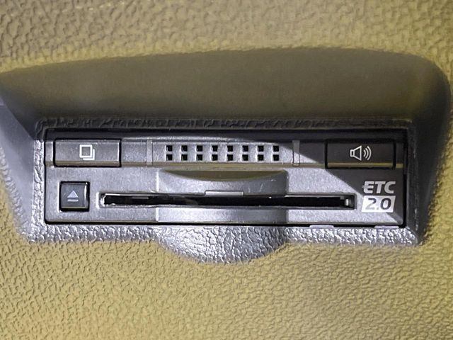 【ETC】高速道路の料金所をストレスなく通過!話題のスポットやサービスエリアに多い「スマートIC」利用時は必須のアイテムです。当店でセットアップを実施、ご納車当日からすぐにご利用いただけます!