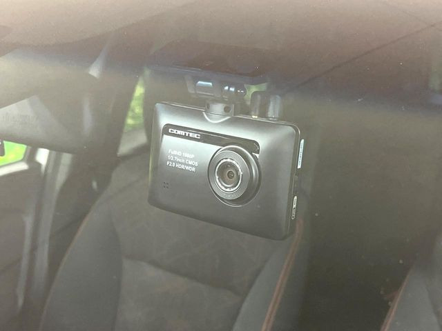 �y�h���C�u���R�[�_�[�z�h���C�u���R�[�_�[����!���s���͂������A������^�]�⎖�̂ɑ��������ہA�f���ŋL�^���A����̃��X�N�ɔ����܂��B���L�^�pSD�J�[�h�͂��q�l�����g�ł��������������K�v������܂��B