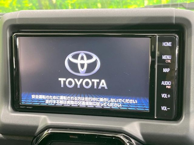 �y�����i�r�z�l�C�̏����i�r�𑕔����Ă���܂��B�i�r�̎g���₷���͂������A�I�[�f�B�I�@�\���[��!�L�����v�◷�s�͂������A�ʋ΂┃�����ȂǕ��i�̃h���C�u���y�����Ȃ�͂���