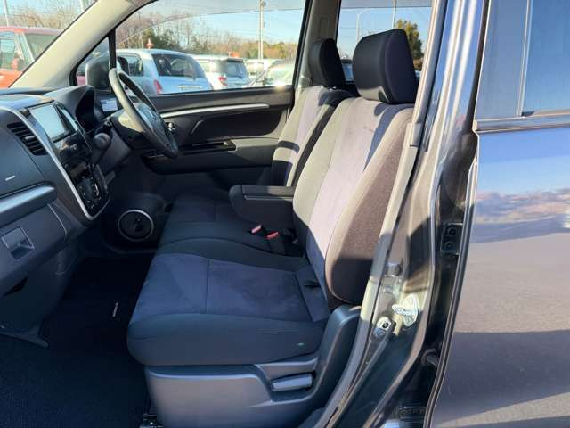 ���������ԑ����W�����ł�!���̋@��ɐ��񂲗��X������!