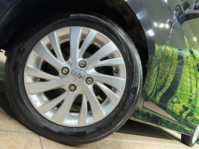 �y����14�C���`�A���~�z�C�[���z�O�ςɃ}�b�`���������A���~�z�C�[���𑕒����Ă���܂��B�e��ЊO�A���~�z�C�[����A�X�^�b�h���X�^�C�����戵�����Ă���܂��B���񂲑��k����������