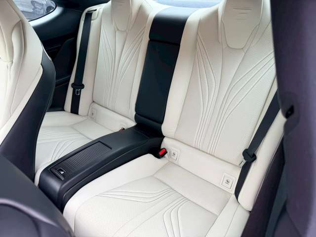 �C�ɂȂ邨�Ԃ�����܂�����E�̓d�b�ԍ����璼�ڂ��X�ɂ��₢���킹���������B�x�����@����ԗ����A��Ԃ܂łȂ�ł������������Ē����܂��B�X�^�b�t�ꓯ���A�����҂����Ă���܂��B