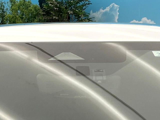 �y�O�He-Assist�z���s���ɑO���̎ԗ�����F�����A�Փ˂������Ȏ��͌x��ƃu���[�L�ŏՓˉ���Ɣ�Q�y�����A�V�X�g�B�����S�Ƀh���C�u�����y���݂��������܂��B