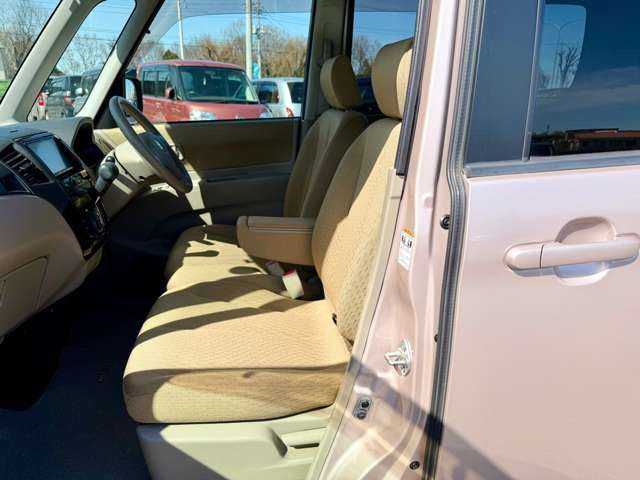 ���������ԑ����W�����ł�!���̋@��ɐ��񂲗��X������!