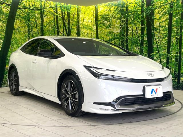 高透明度のガラス皮膜で撥水はもちろん、上質なツヤ・光沢を実現。紫外線や酸性雨から大切な愛車を保護し、色あせ・劣化を防止。「弾スプラッシュコート」、「弾プリミッサコート」からお選びいただけます。