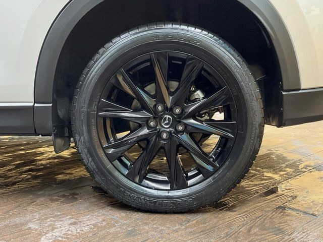 �y�O���[�h��p����19�C���`�A���~�z�C�[���z�f�U�C�����̍��������A���~�z�C�[���𑕒����Ă���܂��B�e��ЊO�A���~�z�C�[����A�X�^�b�h���X�^�C�����戵�����Ă���܂��B���񂲑��k����������