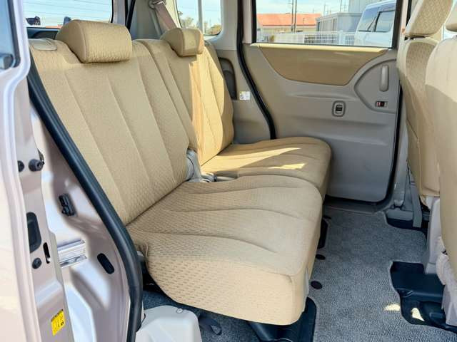 ���X�͍s�c�����R���̊��ˌ����_�̋߂��ɓX�܂��������܂��B���Ԃł��A�N�Z�X���₷���ꏊ�Ɍ�����܂��B�d�Ԃł��z���̍ۂ��Ŋ���JR���������w�܂ł��}���ɎQ��܂��B���C�y�ɂ��₢���킹������!