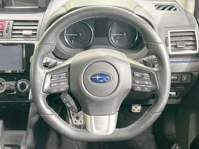 �y�����v�����X�e�A�����O�z�㎿�Ȋv���g�p���邱�ƂŁA��ɂ����������݂ƂĂ��^�]���₷���n���h���ł���