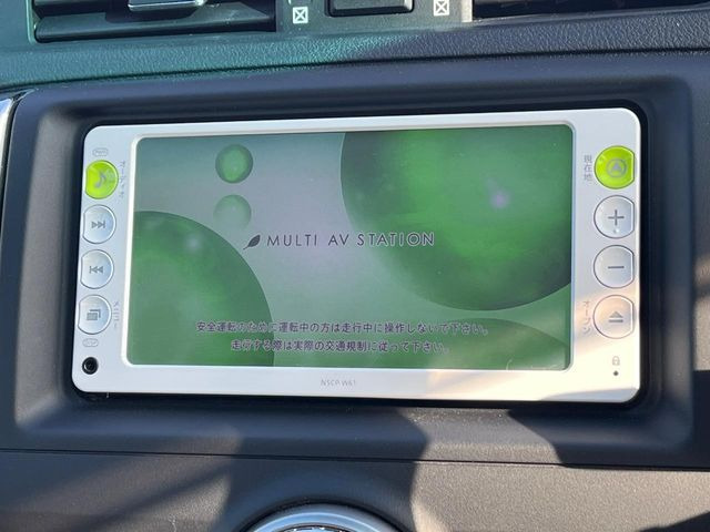 �y�����i�r�z�l�C�̏����i�r�𑕔����Ă���܂��B�i�r�̎g���₷���͂������A�I�[�f�B�I�@�\���[��!�L�����v�◷�s�͂������A�ʋ΂┃�����ȂǕ��i�̃h���C�u���y�����Ȃ�͂���