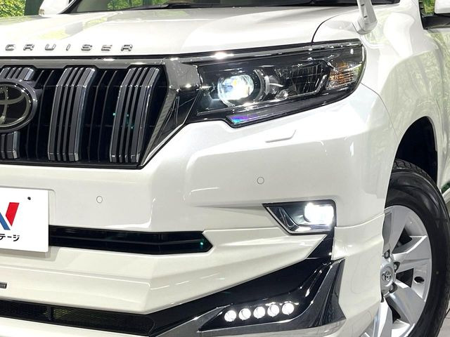 �yLED�w�b�h���C�g�z���V����ԑ��s�����ǍD�Ȏ��E���m�ۂ����S���ĉ^�]�ł��鍂�P�xLED�w�b�h���C�g�𑕔�!�_�����x�������A����d�͂��}�����Ă��܂��B