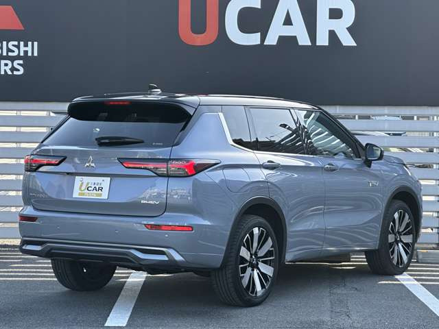 アウトランダーPHEV 2.4 P エグゼクティブ パッケージ 4WD