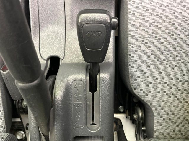 4WD�̂��Ԃł��̂ŁA�ᓹ�ł����S�ł���~��n�n��ɂ��Z�܂��̕��ȊO�ɂ��A�E�B���^�[�X�|�[�c����̕���~��n��֋A�Ȃ����@�������ɂ���������!