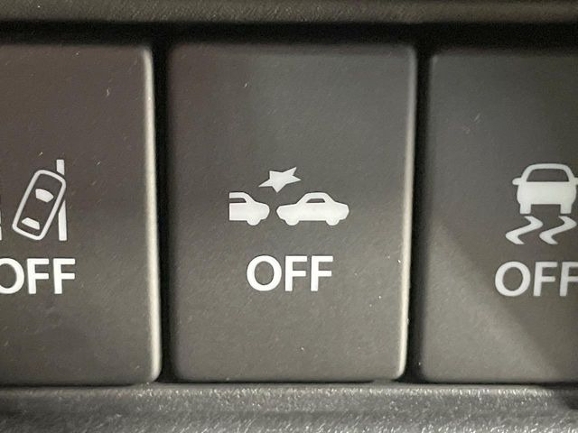 �y�X�Y�L �Z�[�t�e�B�T�|�[�g�z���s���ɑO���̎ԗ�����F�����A�Փ˂������Ȏ��͌x��ƃu���[�L�ŏՓˉ���Ɣ�Q�y�����A�V�X�g�B�����S�Ƀh���C�u�����y���݂��������܂��B