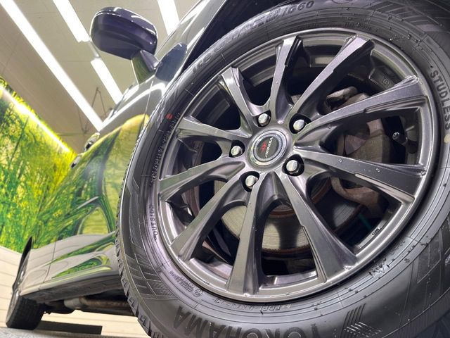 �y16�C���`�A���~�z�C�[���z�O�ςɃ}�b�`�����A���~�z�C�[���𑕒����Ă���܂��B�e��A���~�z�C�[����A�X�^�b�h���X�^�C�����戵�����Ă���܂��B���񂲑��k����������