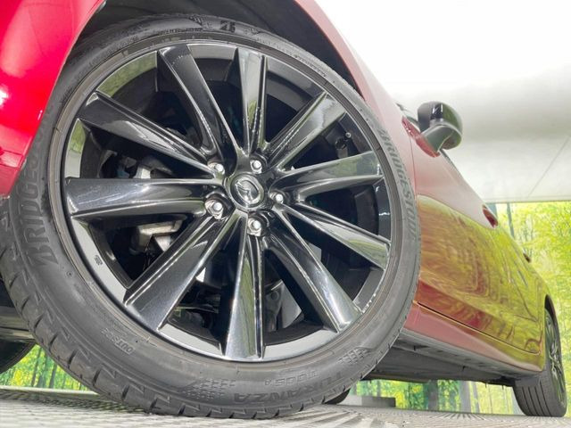 �y�����A���~�z�C�[���z�O�ςɃ}�b�`���������A���~�z�C�[���𑕒����Ă���܂��B�e��ЊO�A���~�z�C�[����A�X�^�b�h���X�^�C�����戵�����Ă���܂��B���񂲑��k����������