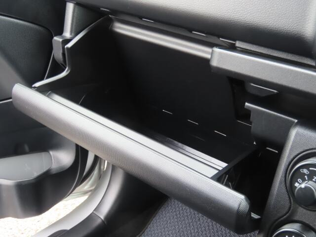 �Ԍ��ؓ��ꓙ���ވꎮ�����[�ł���O���[�u�{�b�N�X