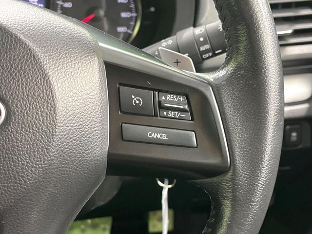 �y�N���[�Y�R���g���[���z�������H�����N���N���s�B�A�N�Z���𗣂��Ă���葬�x�ő��s���ł��A�������^�]���̕��S���y��!�����E�������ȒP�ȃX�C�b�`����Œ����ł��܂��B