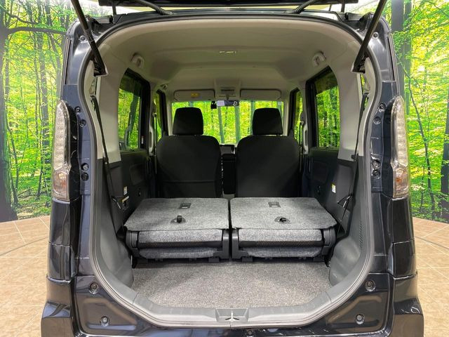 ���i�̂���������ʋ΁A���}���ɏ\���ȉ׎��X�y�[�X���m�ۂ��Ă���܂��B�Z�J���h�V�[�g��|���ƁA�傫�ȉו��̐ύڂ��\�ł���