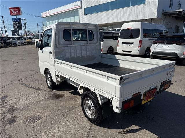 �݌ɎԂ́A�F�X�ȎԎ킪�������p�ӂ������Ă���܂��B