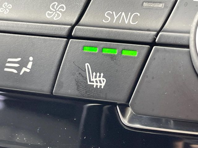 ���t�����g�V�[�g�q�[�e�B���O:�^�]�ȁE����ȋ��ɎO�i�K�Œ��߂��\�ȃV�[�g�q�[�^�[�𑕔����Ă���܂��B�G�߂��킸���K�ɂ��g�p���������܂��B